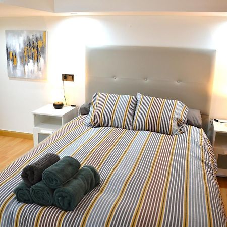 Apartamento Candalex En Malaga Ngoại thất bức ảnh